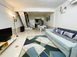 House for 8PAX, MRT, Jodd Fair