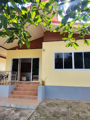 House in Lipa Noi