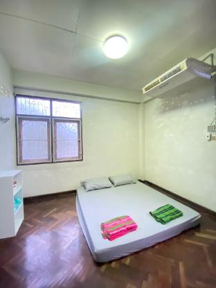 House with area บ้านลำไยพร้อมที่จอดรถและสนามหญ้า