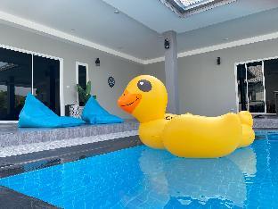 Infinity pool Villa