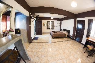 Inside the Old City - Large Studio with Kitchen 2