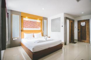 J-Da Hotel