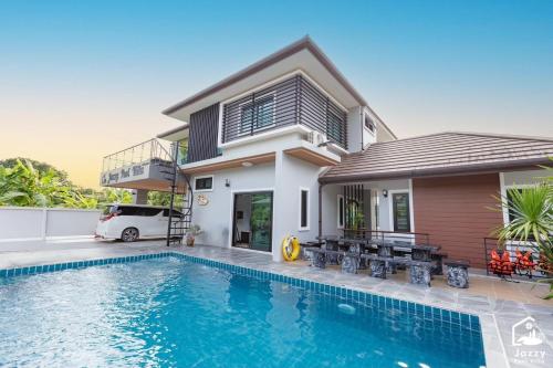Jazzy Pool Villa Hatyai