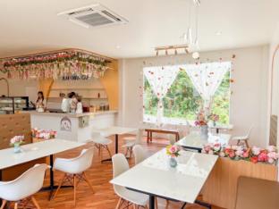 Jomkwan Café and Resort