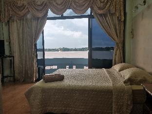 Just Mansion Hotel