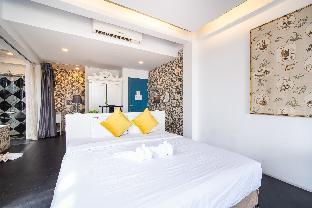 Kalim, one bedroom with direct access to the pool.