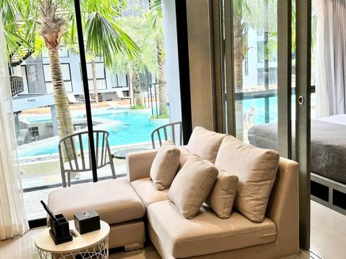 Kamala Beach P15 Pool view Suite