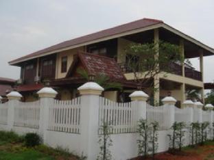 Keerawan House Rim Khong