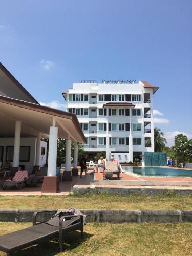 Khanom Beach Residence Monthly Rental Condo