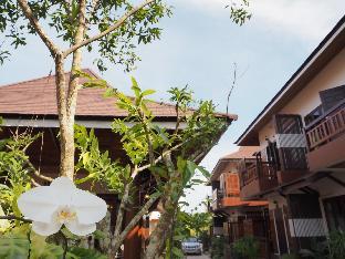 Khum Sai-Ngam Hotel &amp; Resort