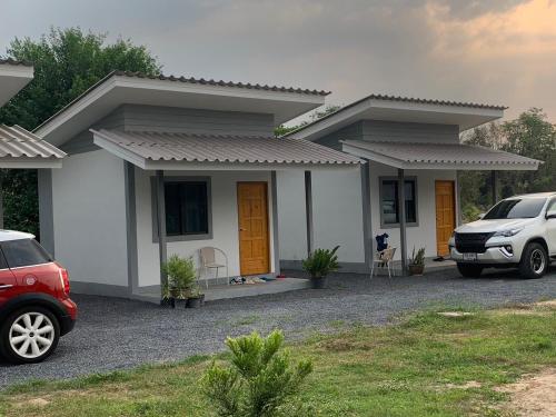 KHUN CHUAT&#039;S HOUSE