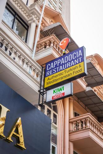 Kiwi Capsule Hotel