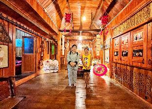Kiwlom - Chomlakorn, King Bed Room with Balcony