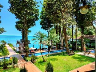 Chang Buri Resort &amp; Koh Chang Hillside