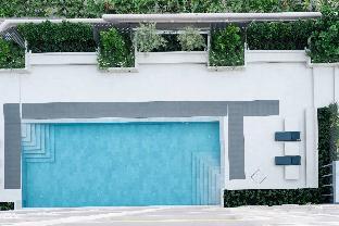 L.A. Tower Hotel