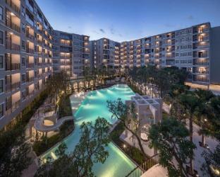 La Casita pool access huahin