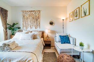 Lacasita Luxury (white room) Condo HuaHin