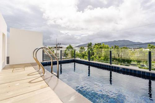 Laguna Parkside by Triple8 Asia