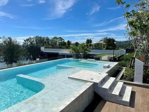 Laguna Skypark cosy apartment golf view