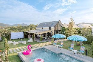Lakeside 8BR Pool Villa with Movie Projector-24pax