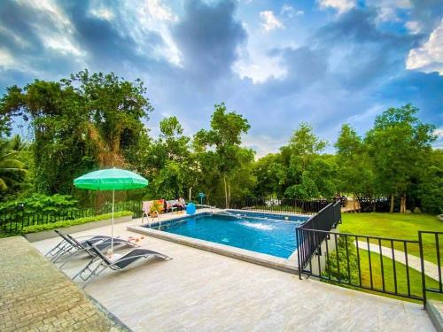 LAN LAY Resort (ลานเล รีสอร์ท)