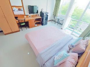 Lanting House  / 2 person Room / King Bed/ Balcony