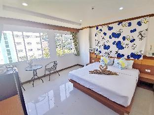 Lanting House / King Bed Room / 2 person/ Window