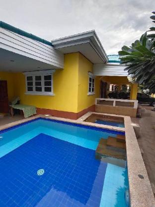 Large house for 10 people with swimming pool