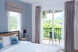 Living at Sphere Mountain View