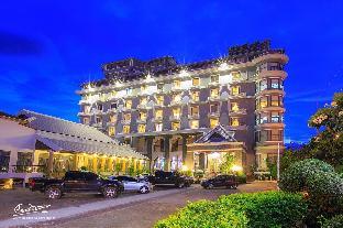 Lom Sak Nattirat Hotel