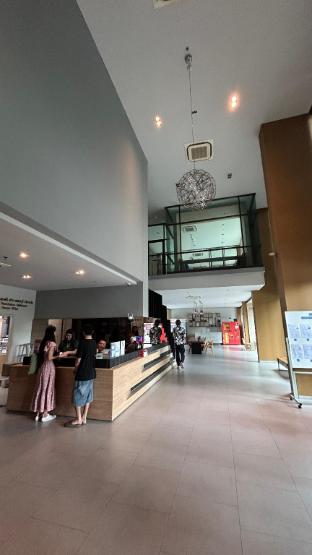 LPN 曼谷市中心近四面佛隆匹尼泳池公寓,机场快线马开珊站,30 天起租
