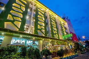 Lucky Green View Hotel