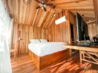 Lush Inn Phuket Hotel &amp; Resort