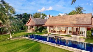 Luxurious 4bd beachfront escape