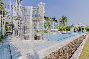 Luxuriously Appointed 3 Bedroom Veranda Residence