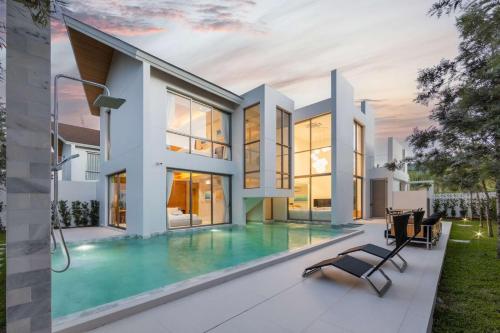 Luxury 3BR Villa Bliss with Private Pool