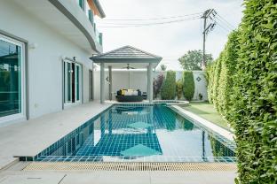 Luxury 4 Bedroom Beach House