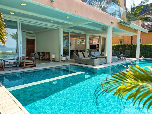 LUXURY BEACH APARTMENT &amp; SEA VIEW and PRIVATE POOL