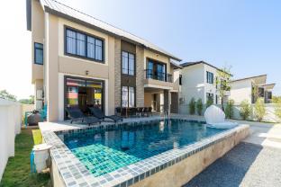 Luxury Pool Villa - Private Pool/Garden/BBQ