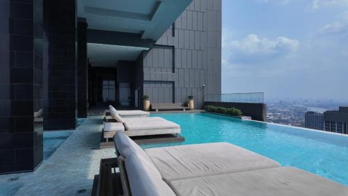 Luxury Riverside Private Condo Bangkok North Area