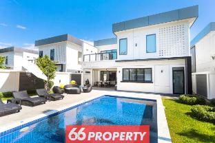 Luxury Villa by Shopping Area. 15 min to Old cIty