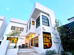 M4-Medina Private Pool Villa-Bang Saen