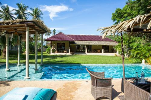 MAiLO pool villa 5BR 10 guests