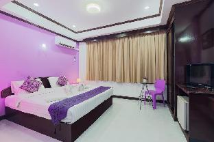 Majenta Shore Hotel 19BR Sleeps 42 in Patong Beach