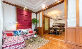Mak Sukhumvit 15 Luxury 5 BR,FreePrivateVan pickup