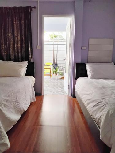 Mango Tree Guestroom