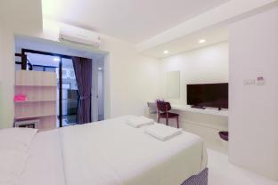 Max2PPL  Near MRT Silom 300m room 10