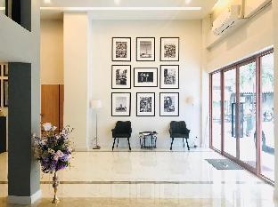 Metro Hotel
