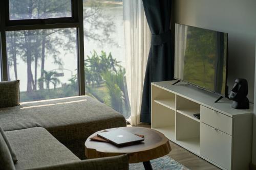 Modern 2-bedroom Apartments Garden view in Skypark Laguna Bang Tao