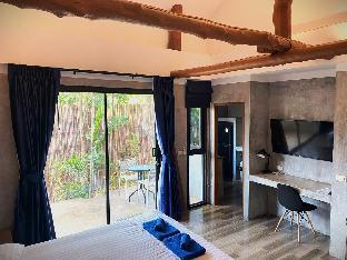 Modern Bungalow w/ Kitchen - 5m walk to the beach